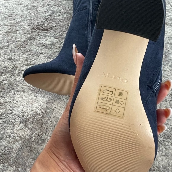 Size 6 Navy Blue Suede Knee High Boots - Picture 3 of 3